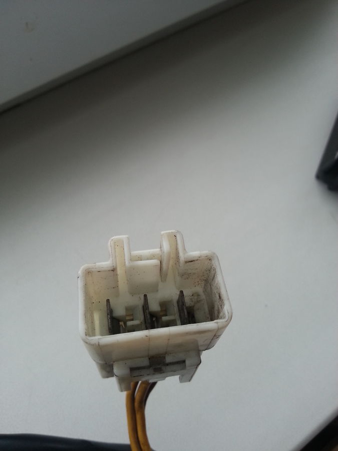 F4i regulator diode check 2.jpg